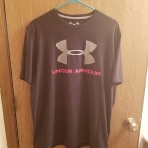 Mens size large Under Armour tee shirt